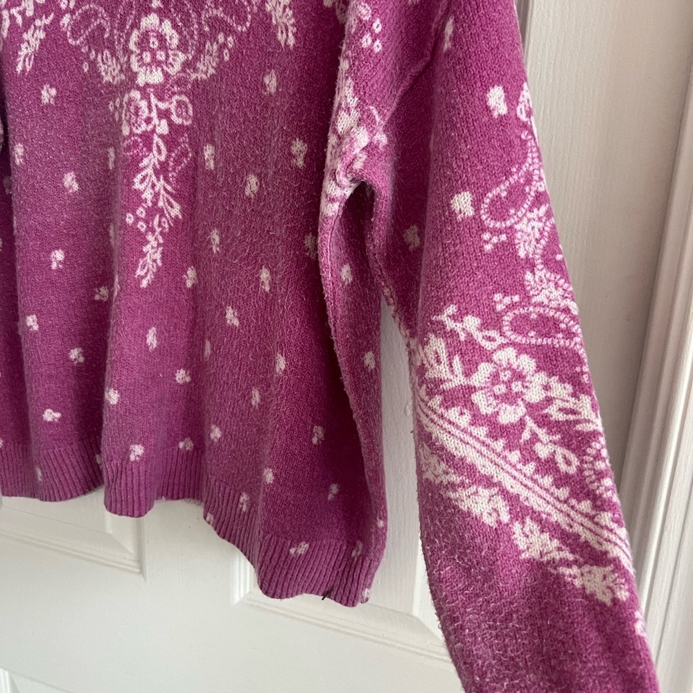 Sundance Catalog Bandanna sweater. Paisley print. Pink. GUC! Size Medium. - Picture 5 of 8